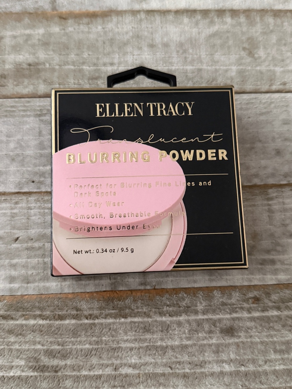 Ellen Tracy Translucent Blurring Powder